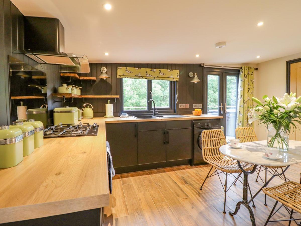 The Cabin At Evelyns Retreat Corwen Eksteriør billede